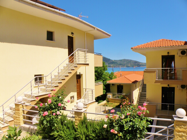 Vila Alkmini leto